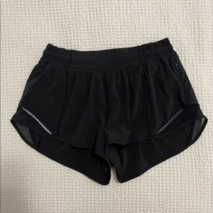 Lululemon Hotty Hot Low Rise Shorts